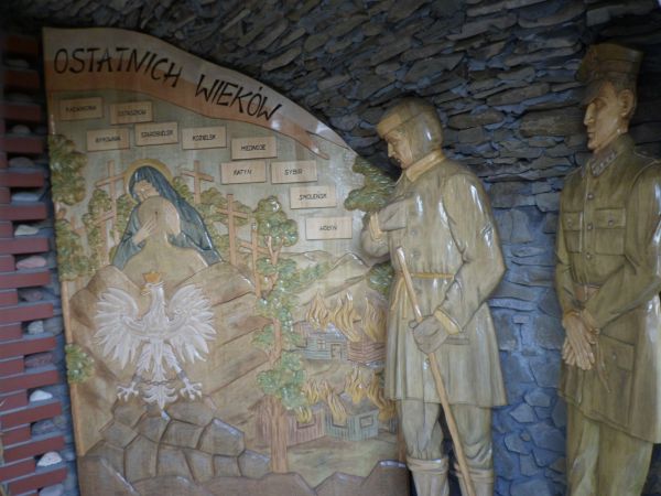 "Zrywy wolnościowe Polskiego Narodu" - w jednej z grot na Golgocie.