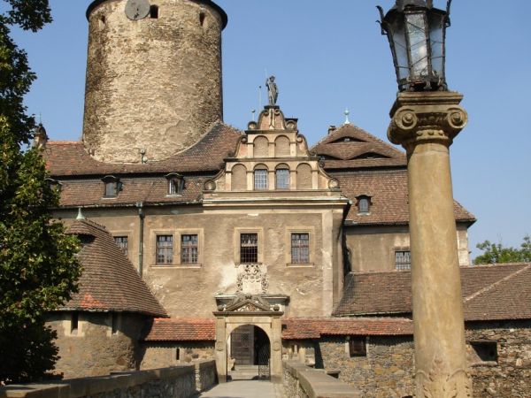 Zamek CZOCHA
http://www.zamekczocha.pl/