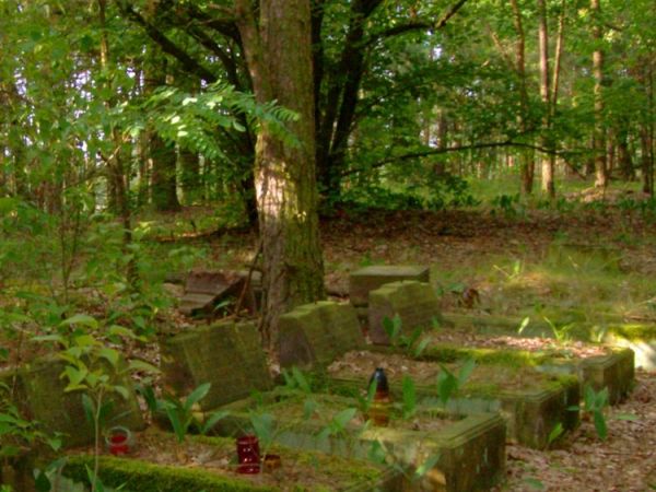 Piskory -Graveyard