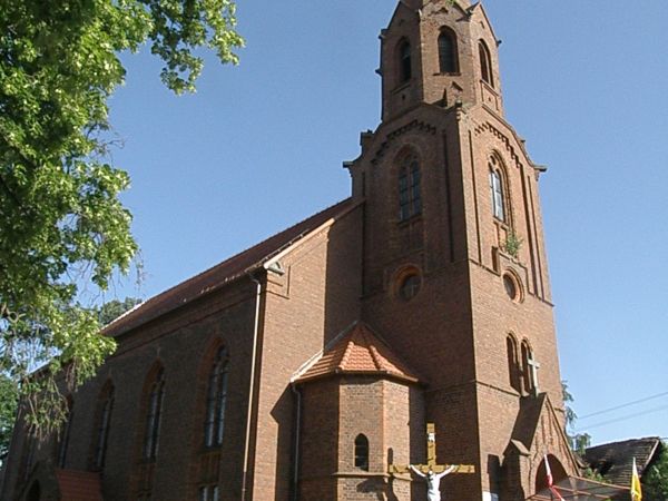 neogotycki kościół p.w Wniebowzięcia Pana Jezusa