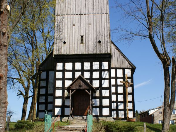 Kościółek. Golce - kwiecień 2010