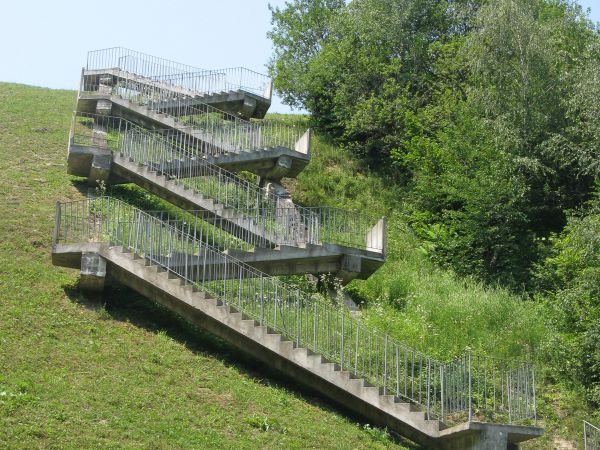 by bliżej nurtu Wisłoka być - lub zapory koronie !