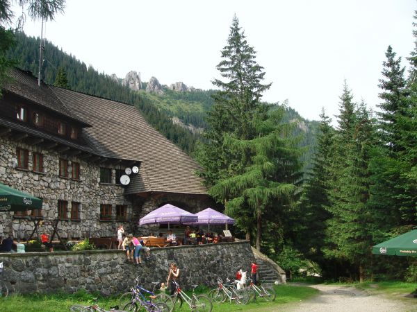 Schronisko Górskie PTTK na Polanie Chochołowskiej, Kościelisko