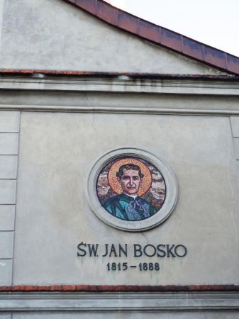 po ukończeniu prac renowacyjnych w opactwie w 1923r. do Czerwińska wprowadzili się salezjanie, którzy opiekują się tym miejscem do dzisiaj. Ks. Jan Bosko był za