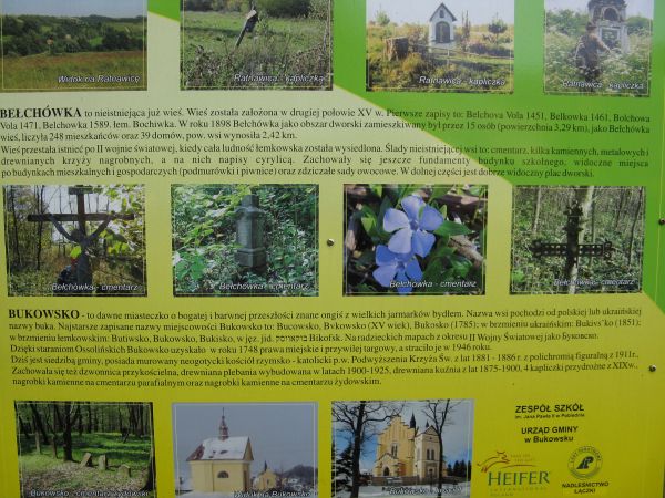 przy / na "Szlaku starych osad" - czy ktoś jeszcze może się pochwalić tak bogatymi w przekazie tablicami informacyjnymi ? - toż to "bombonierka" ! - wielki szac