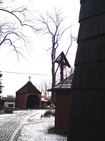 Zabytkowy, drewniany kościół pw Świętej Trójcy - autor A.Olszewski