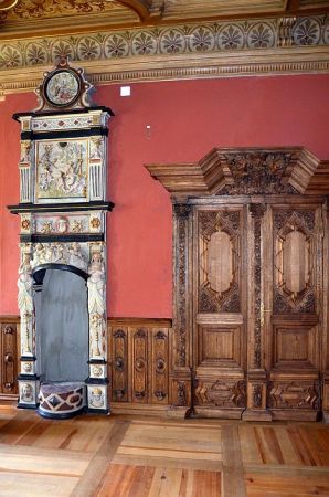 Pałac w Waplewie Wielkim - fragment sali gdańskiej.