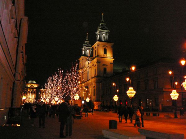 KRAKOWSKIE PRZEDMIEŚCIE NOCĄ
