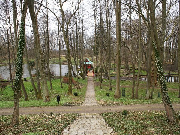Park wokół pałacu