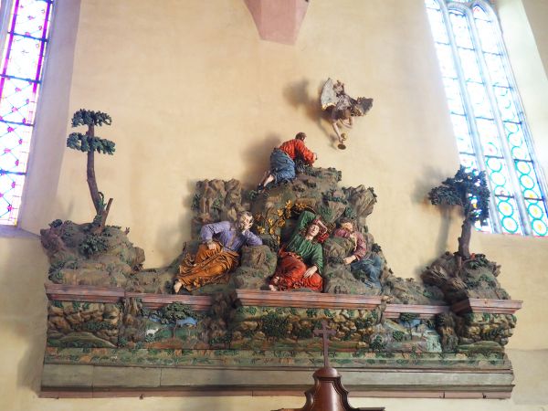 rzeźba z przedstawieniem modlitwy Jezusa w ogrodzie Getsemane, znana  w szczególności jako "modlitwa Jezusa w Ogrójcu", na szczycie Jezus odbiera kielich gorycz