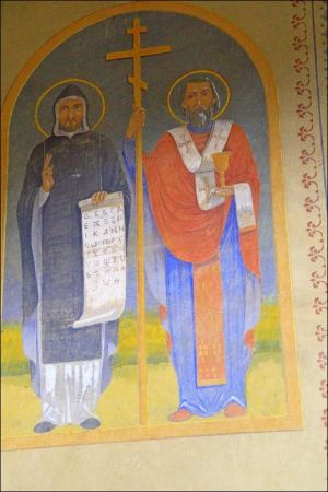 Murowana cerkiew p.w. Opieki NMP . Zbudowana w 1913 r. Wewnątrz cenna polichromia. W latach 1947-71 - magazyn. Obecnie opuszczona i zaniedbana.