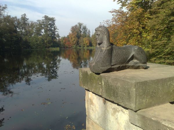 Przed Świątynią Diany.