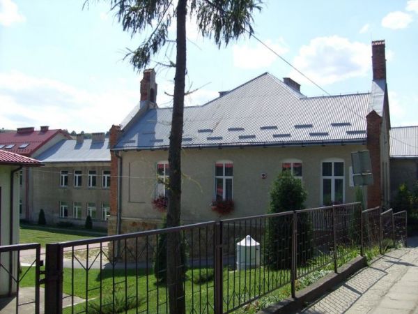 Szkoła podstawowa nr.1 w Jodłowej