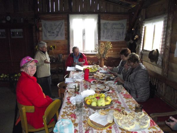 na skansenie u Tomka Kędry - na przysiółku Podlas, gościnę mama z Tomkiem przygotowała - dziękujemy !