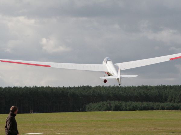 Start szybowca, lotnisko Korne