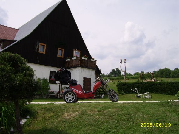 Agroturystyka Pod Gniewoszem 
Gniewoszów 24