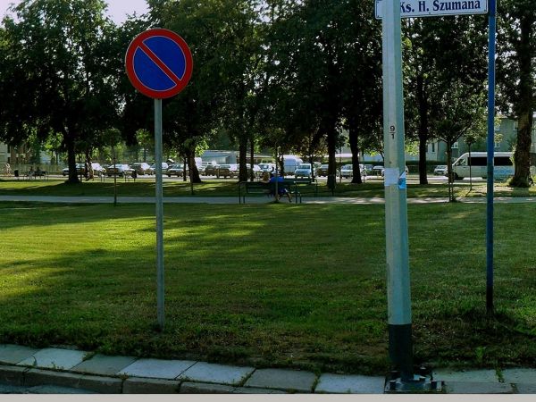 Skwer przed kościołem św. Wojciecha oraz ulica Pomorska