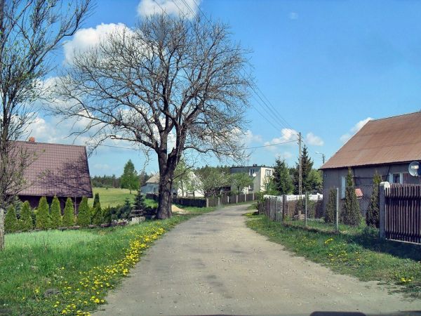 Lubiki Małe - ulica Wesoła