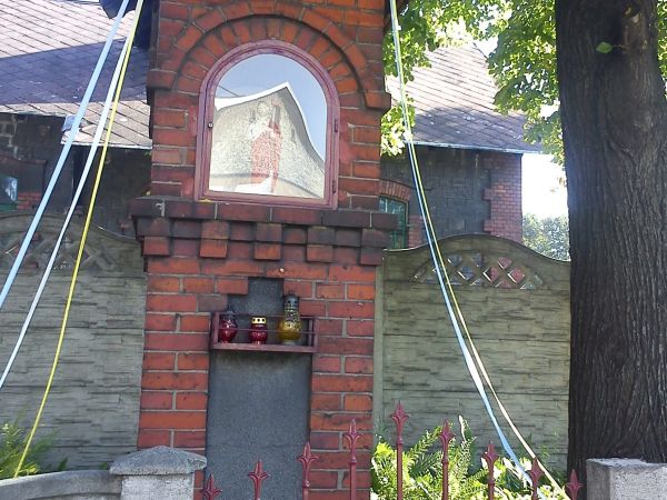 Czeladź-Piaski. Kapliczka przydrożna.