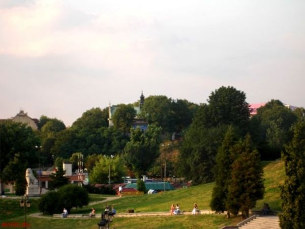 Widok na Wzgorze Czwartkowe z kosciolem pw. sw. Mikolaja, wg legendy najstarszym kosciolem Lublina, wybybudowanym przez Mieszka I.
