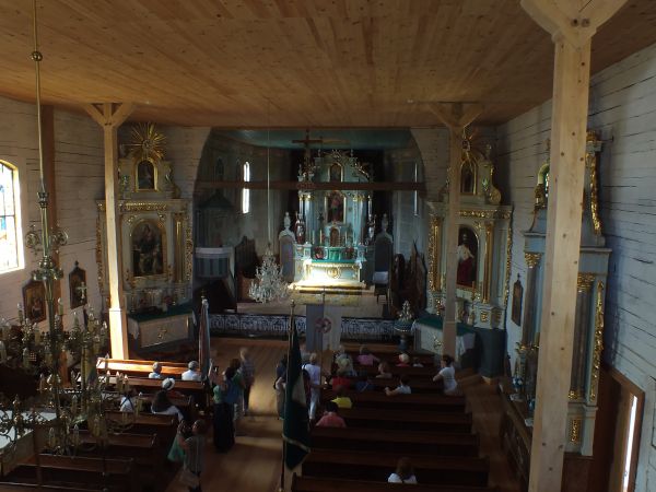 wnętrze kościoła na terenie skansenu