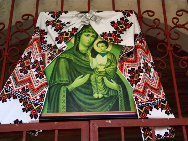 Cerkiew prawosławna pw. Świetych Kosmy i Damiana w Zapałowie.