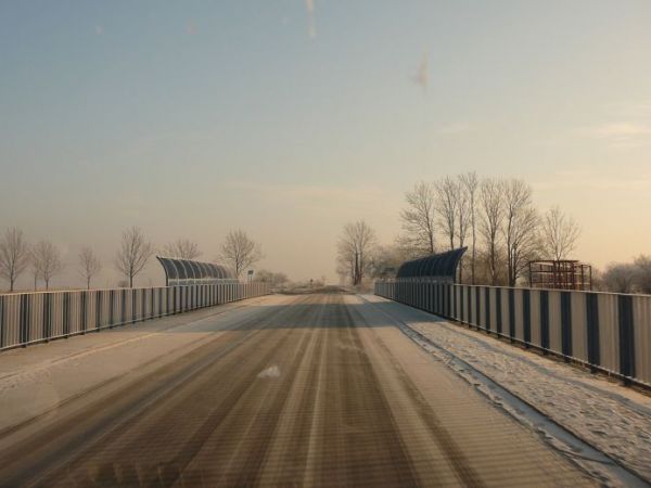Widok na kośćół w Łachowie
