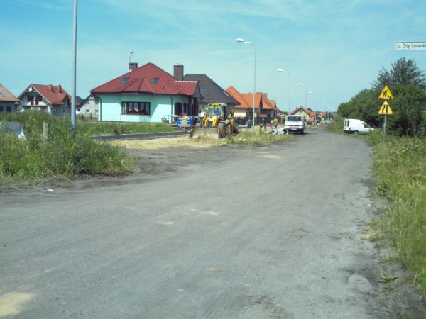 Ulica Harcerzy od strony ul. Spółdzielczej.