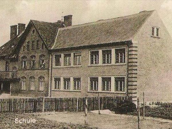 PUPPEN - SPYCHOWO SZKOŁA