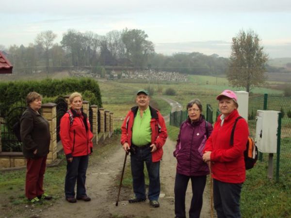 z widokiem na cerkiew w Czerteżu.