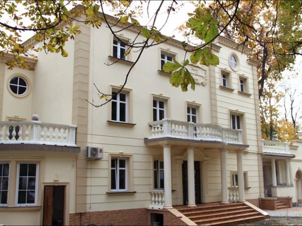 Zespół pałacowo - parkowy w Ożańsku.