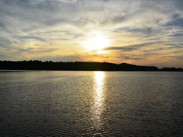 Zachodzi słońce nad Orchowym