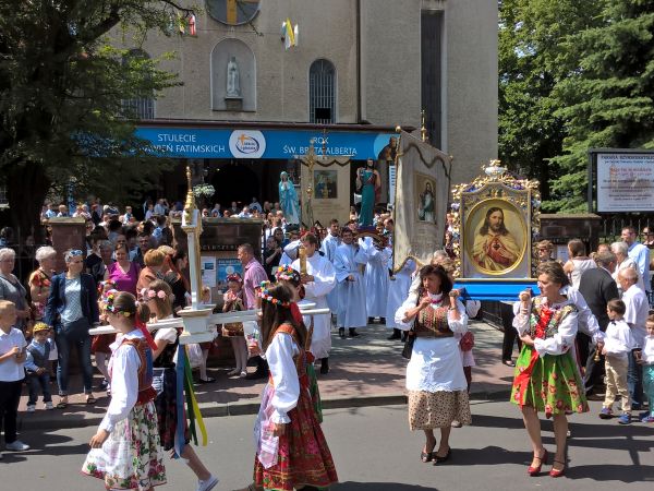 Boże Ciało -parafia św.Tadeusza   Kraków -Czyżyny.