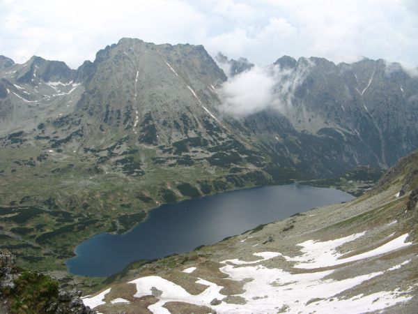 Widok na Wielki Staw ze Szpiglasowej Przełęczy