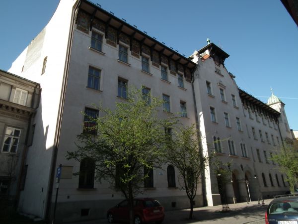 Urząd Miasta Krakowa widok od ul. Poselskiej