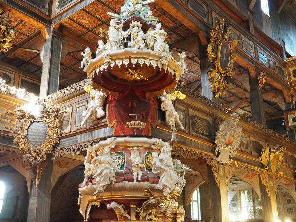 Kościół Pokoju - z Listy UNESCO, świątynia protestancka, n/z ambona.