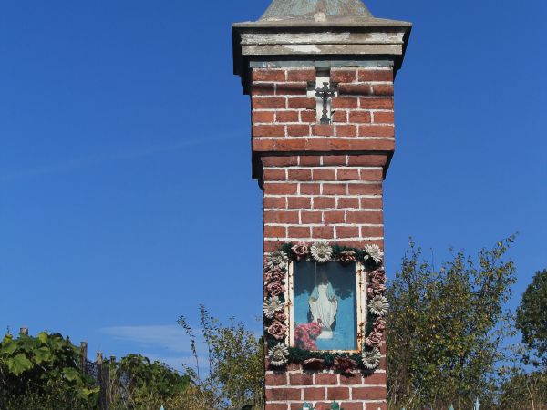 Kapliczka przydrożna, Gniezno ul. Zamiejska.