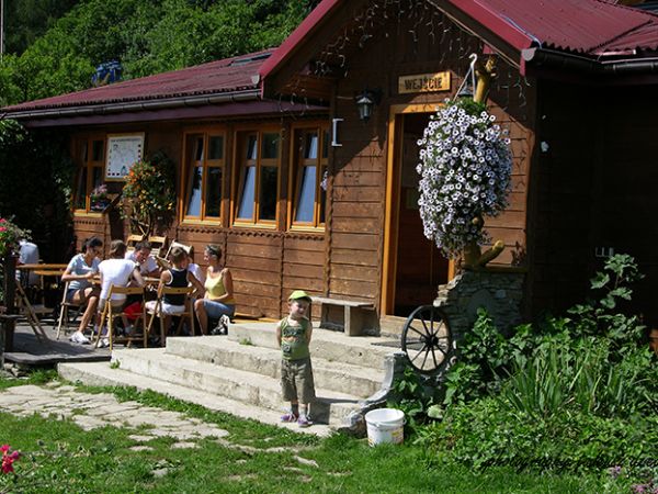 RYTRO-Schronisko na Cyrli