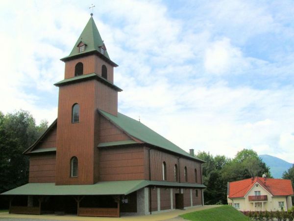 Ustroń - drewniany kościółek