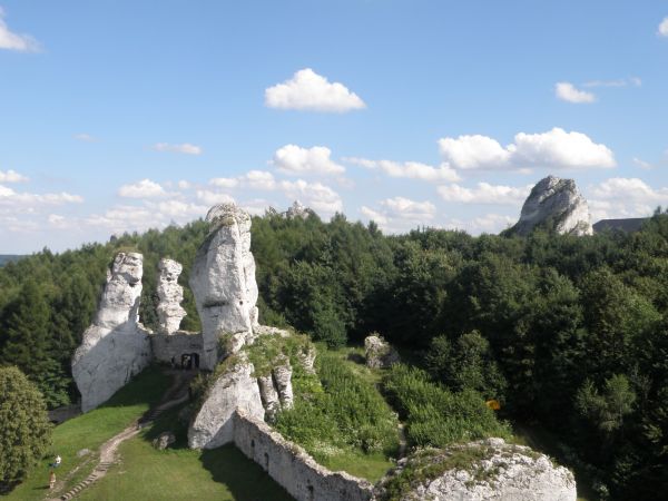 Zamek OGRODZIENIEC **** http://www.zamek-ogrodzieniec.pl/ **** http://zamki.net.pl/zamki/podzamcze/podzamcze.php **** Zamek Ogrodzieniec znajduje się w Podzamcz