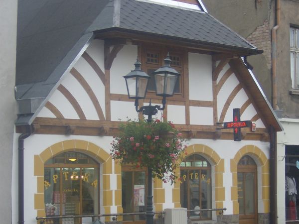 Kamieniczka z XVIII w. przy ul. Szerokiej 27