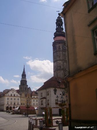 Zaułki śródmieścia - na Rynek od Armii Krajowej