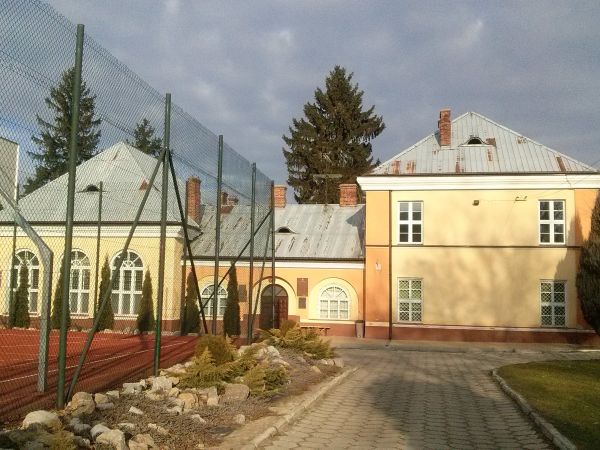 Liceum Ogólnokształcące w Chobrzanach