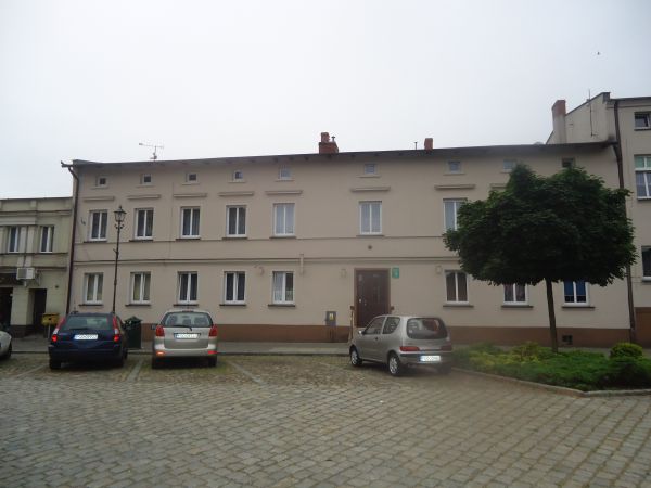 Dom przy Placu Powstańców Wielkopolskich (daw. Nowym Rynku) to daw. hotel i restauracja Artura Vogta