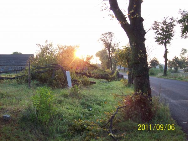 Słońce świeci w miejscu gdzie stała lampa