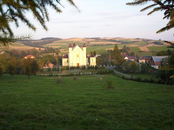 Kościół parafialny w Nowotańcu