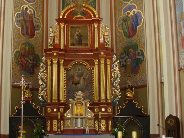 Odnowiony Ołtarz w Kościele NMP