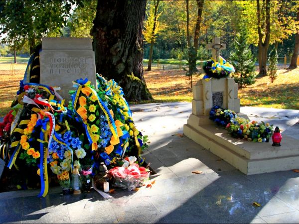 Cerkiew Opieki Matki Bożej w Młynach. Wybudowana pod koniec XVII wieku.  Obecnie Kościół filialny rzymskokatolickiej parafii w Korczowej. W latach 1852-70  prob