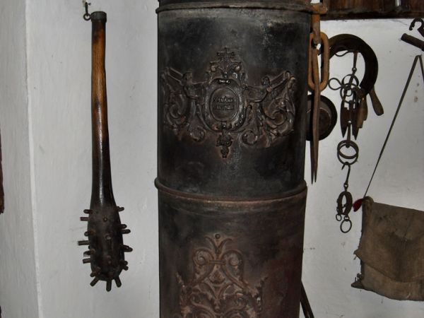 Wspaniała galeria Pana Zdzisława Pękalskiego w Hoczwi - a to już w centrum czyli w piwnicy, gdzie cuda dla oka i jeszcze większe dla ucha.