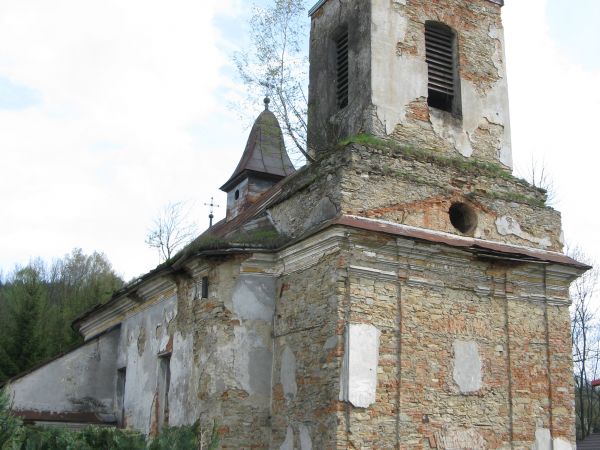 cerkiew - po 1947r. opuszczona, uległa dewastacji, służyła jedynie za magazyn. Od roku 1994 trwał remont dachu i wieży, co zabezpieczyło przed deszczem i śniegi